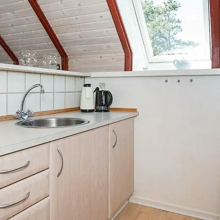 Three-bedroom Holiday In Dyrvik Tatil Evi *