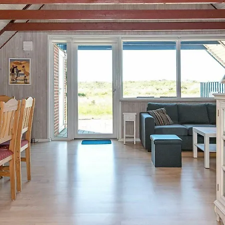 Three-bedroom Holiday In Dyrvik Tatil Evi *